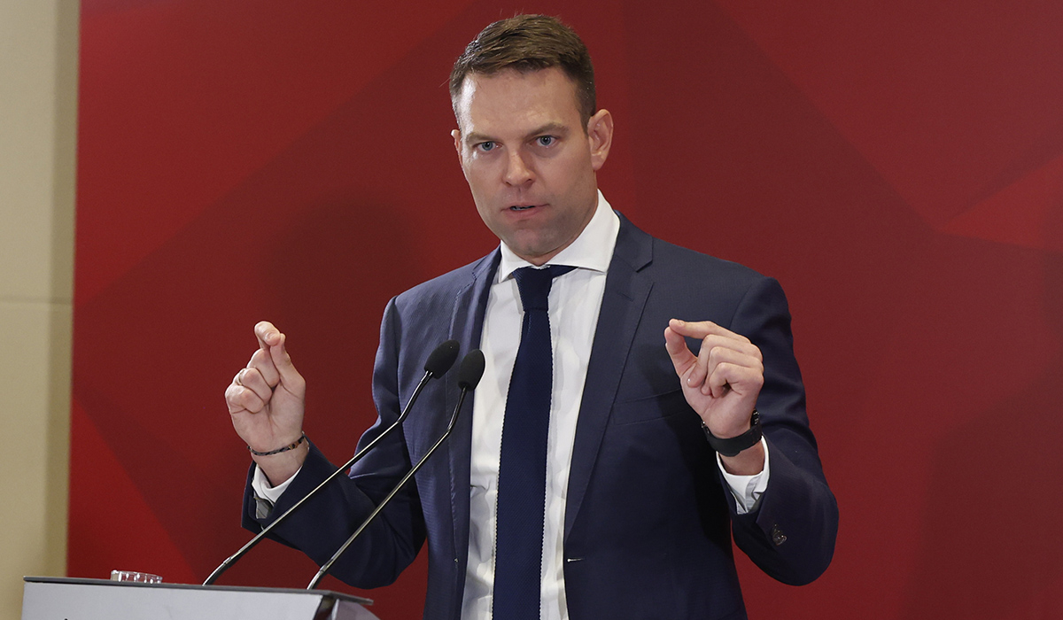 O ΣΥΡΙΖΑ για την Attica Bank: Μια ιδιωτική τράπεζα με λεφτά των φορολογούμενων – Κρίσιμα ερωτήματα για Μητσοτάκη και Χατζηδάκη