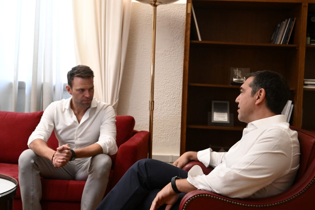Νέο σχόλιο του περιβάλλοντος Κασσελάκη για παρέμβαση Τσίπρα – «Αντιθεσμική συμπεριφορά»