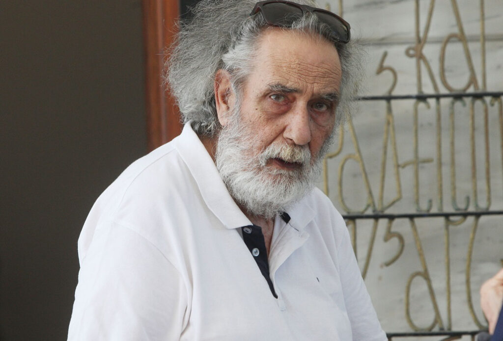 Κώστας Αρζόγλου: Ο λόγος που δεν μπαίνει στη θάλασσα – η τραγωδία που τον «σημάδεψε»