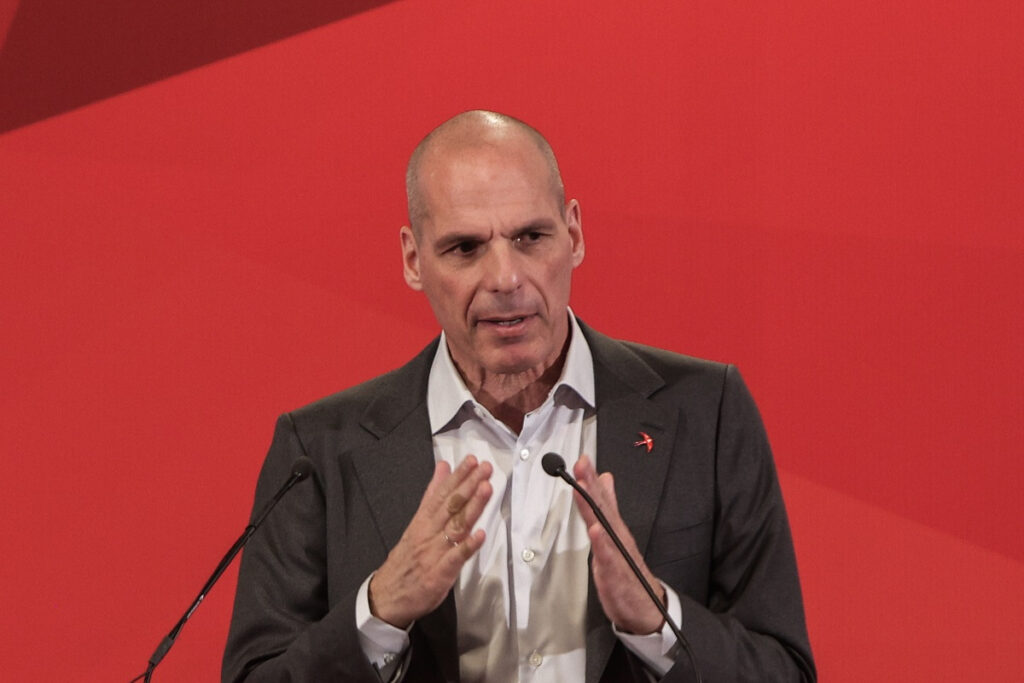 Βαρουφάκης: Και γυναίκα ανάμεσα στους δράστες της επίθεσης εναντίον του