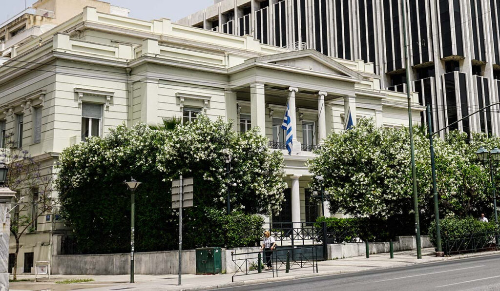 Το ΥΠΕΞ χαιρετίζει την απόφαση της Φινλανδίας και της Σουηδίας να υποβάλλουν αίτημα ένταξης στο ΝΑΤΟ