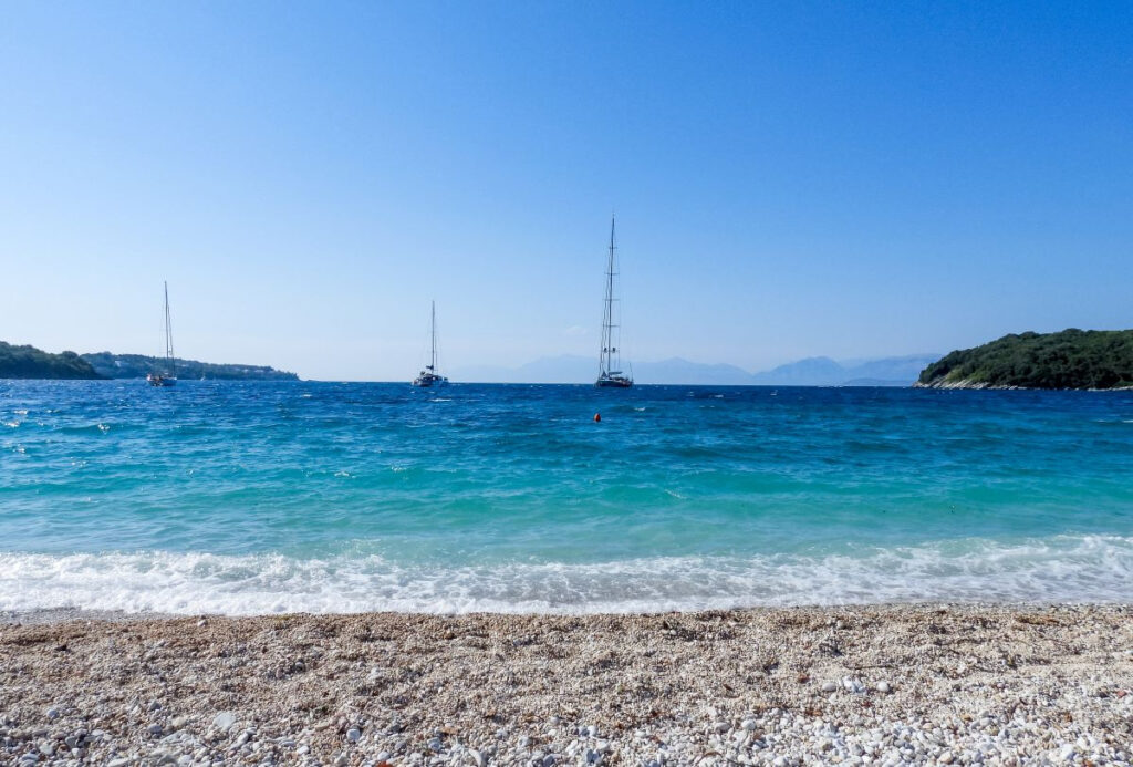 Τραγωδία στο Καλαμάκι Κορινθίας: 6χρονη πνίγηκε στη θάλασσα