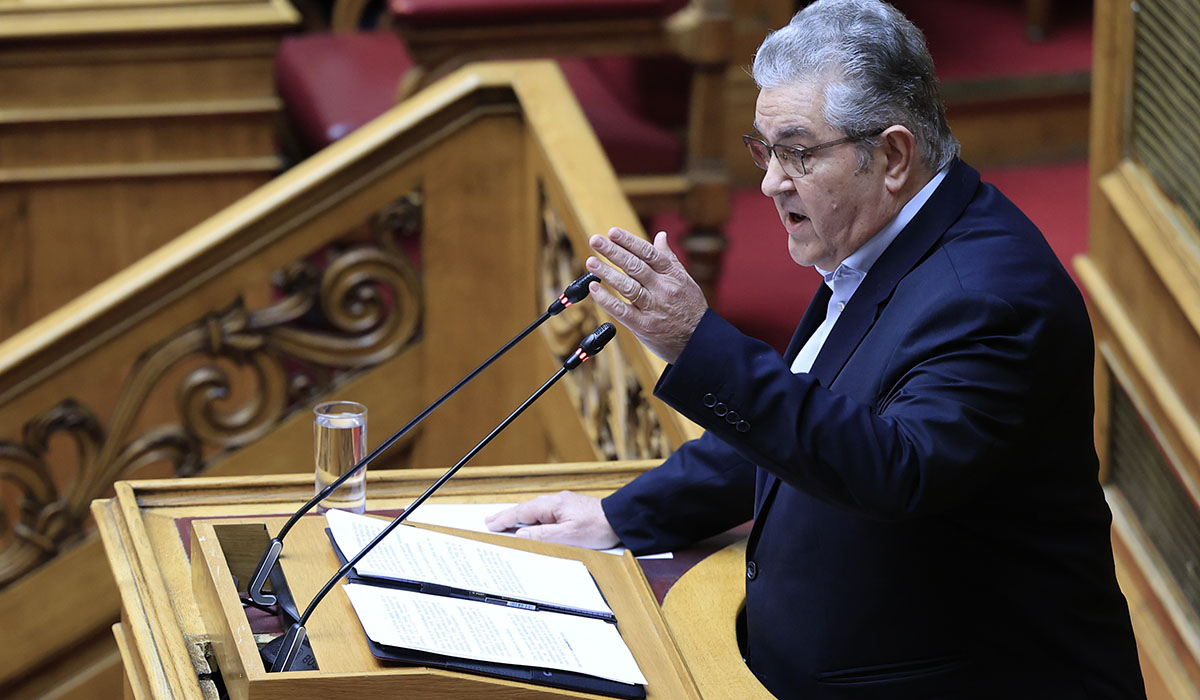 Κουτσούμπας: Η τροπολογία για τους μετανάστες είναι ένα ημίμετρο για να ικανοποιηθούν τα συμφέροντα εργοδοτών