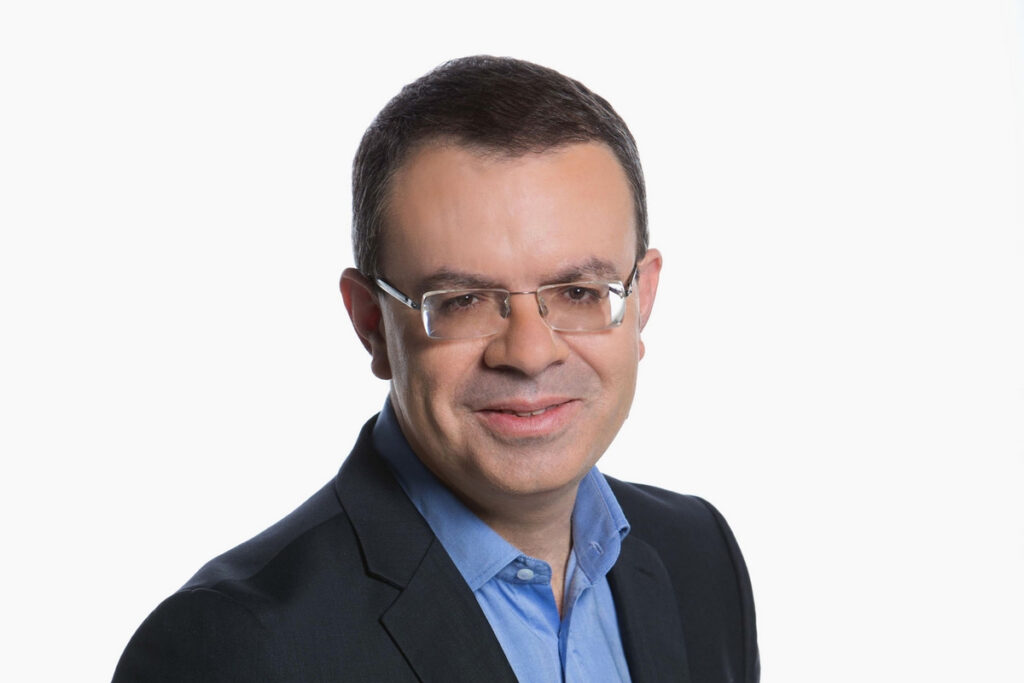 Ο Μανώλης Κοττάκης προειδοποιεί: Το εκλογικό σώμα τιμωρεί κόμματα, όχι εταιρείες!