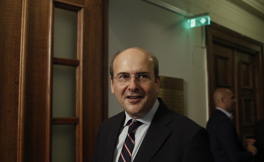 Χατζηδάκης: «Δραματική η κατάσταση στη ΔΕΗ»