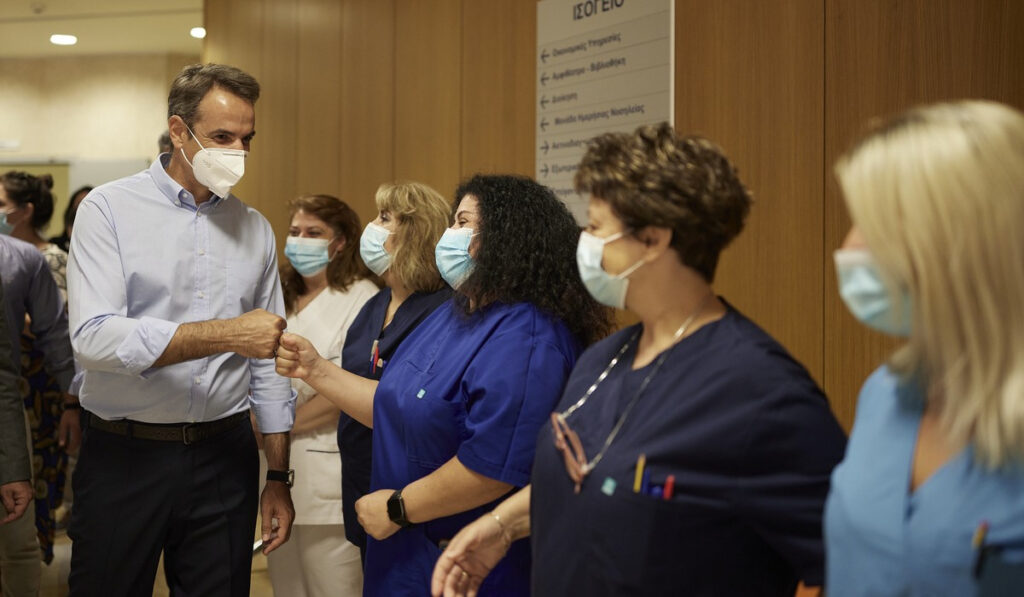 Μητσοτάκης: Ερχόμαστε αντιμέτωποι με μία πανδημία των ανεμβολίαστων