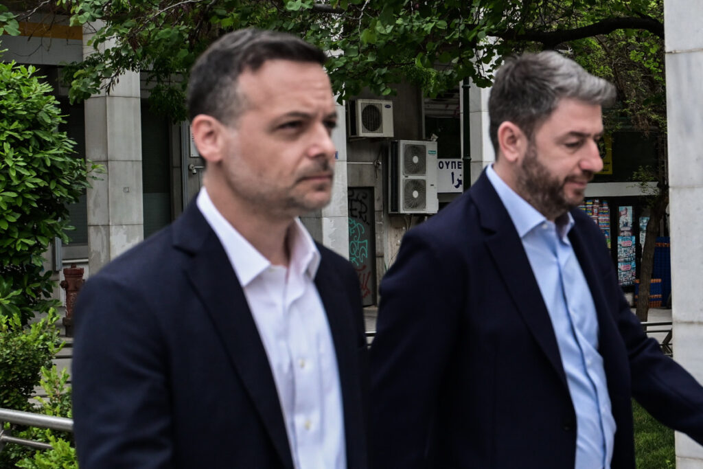 Εκλογές ΠΑΣΟΚ: Συμφώνησαν για το ντιμπέιτ Ανδρουλάκης και Δούκας – Η επικρατέστερη ημέρα