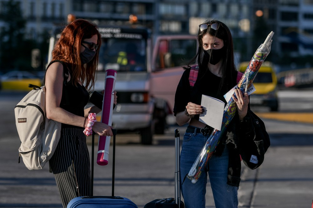 Έρχονται ραγδαίες εξελίξεις με τη χρήση μάσκας, οι εισηγήσεις μετά τα νέα κρούσματα