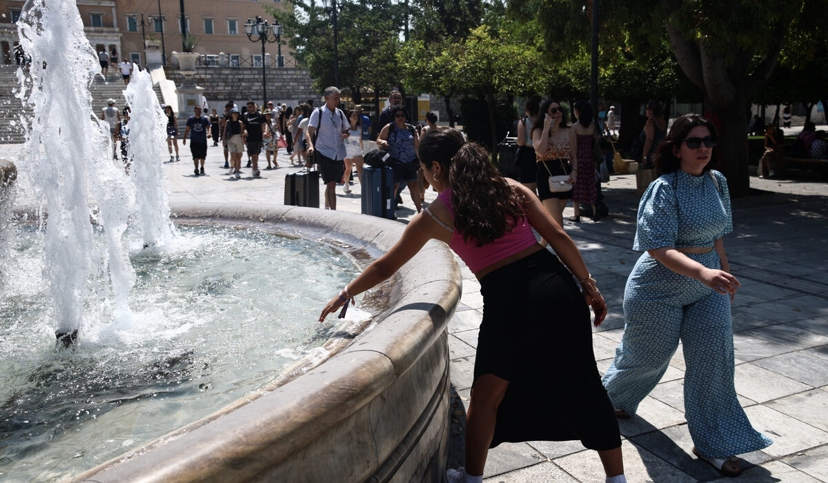 «Ο καύσωνας σήμερα θα δείξει τα δόντια του» – Στους 43 βαθμούς ο υδράργυρος
