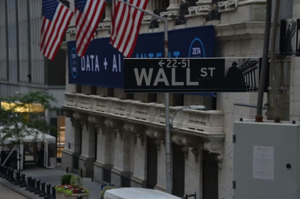 Wall Street: Στο «κόκκινο» ξανά μετά και την ανακοίνωση της Gazprom