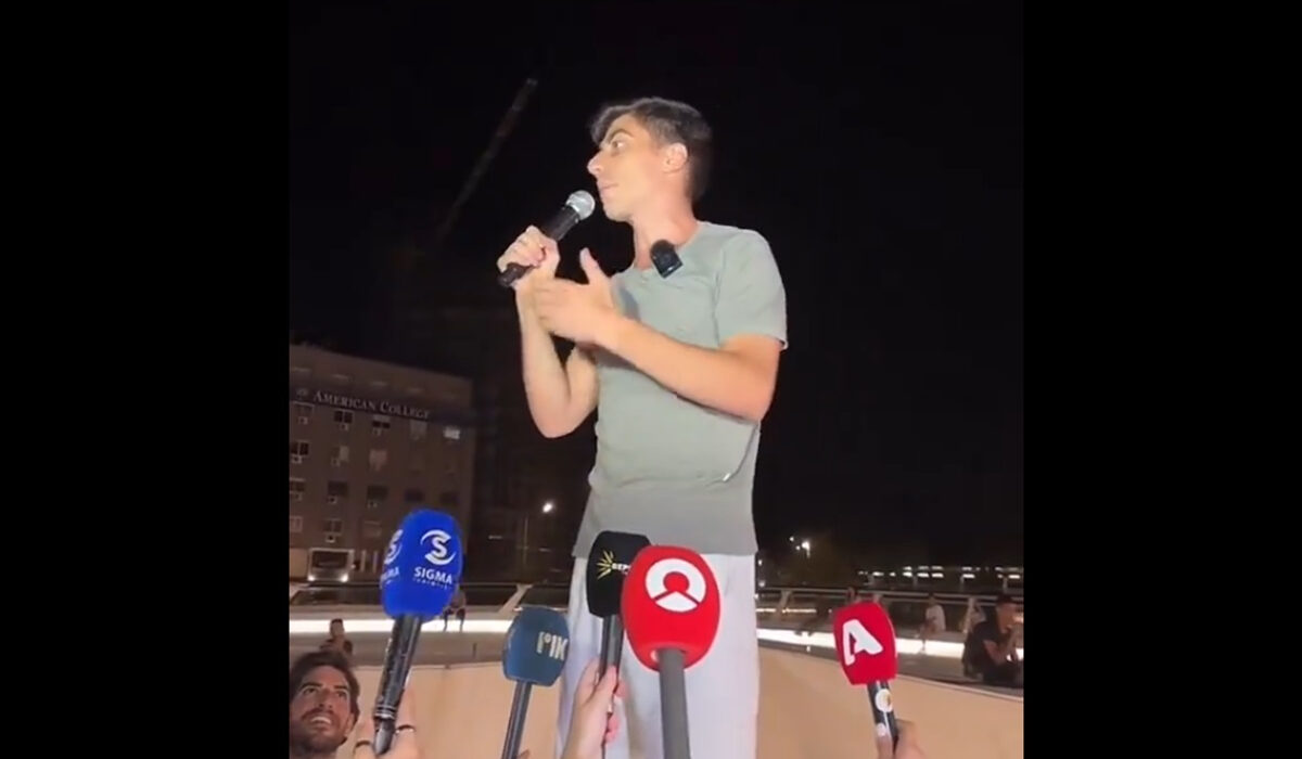 Ποιος είναι ο Φειδίας Παναγιώτου: Το viral βίντεο με τον «τσαμπουκά» στη Μύκονο και το tik tok με το Ευρωκοινοβούλιο