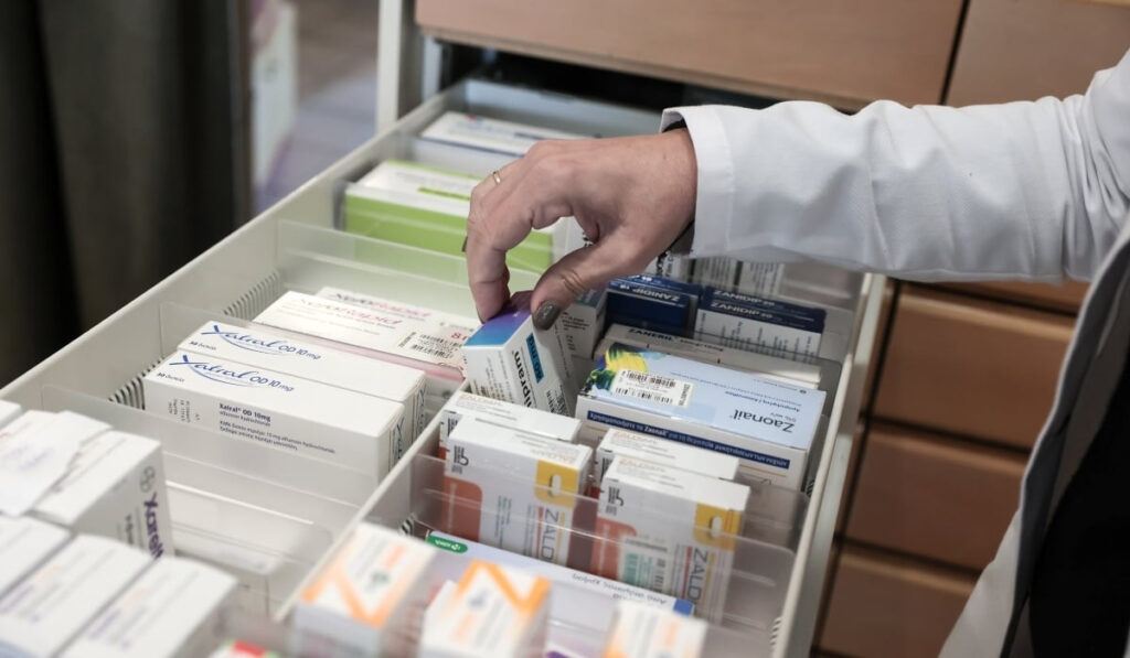 Αττική: Φαρμακείο πουλούσε ληγμένα φάρμακα – Ορισμένα ήταν για βρέφη
