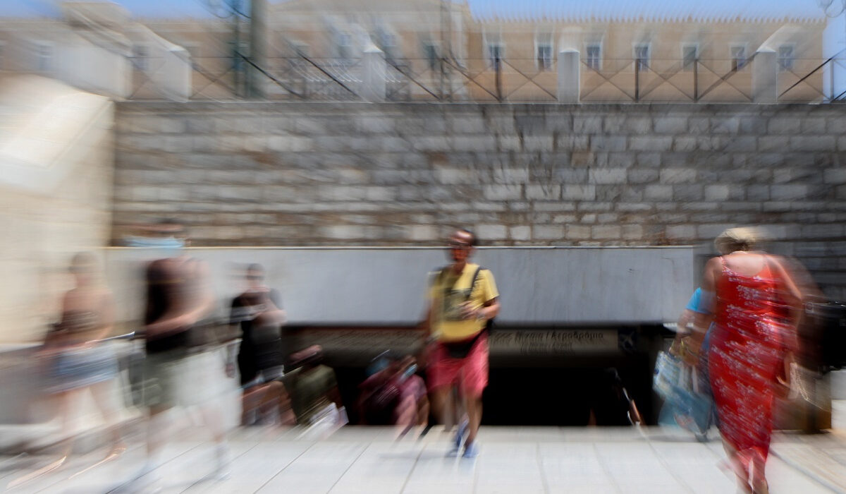 Διακοπή ρεύματος: Συστάσεις στους καταναλωτές από τη ΔΕΗ για τον καύσωνα