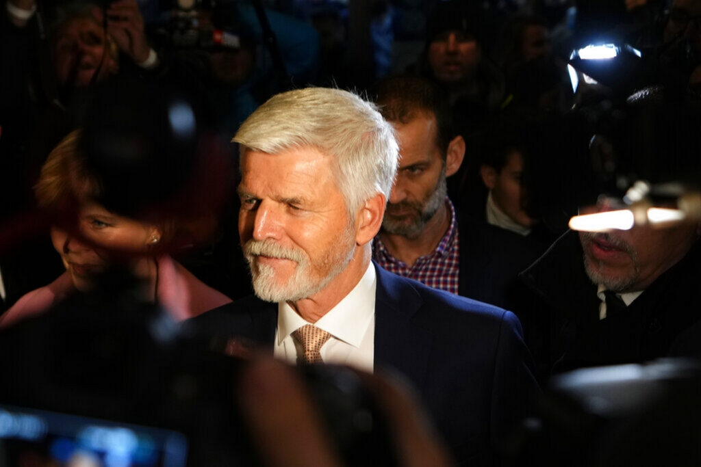Τσεχία: Ο απόστρατος στρατηγός Πετρ Πάβελ είναι ο νικητής του β’ γύρου των εκλογών