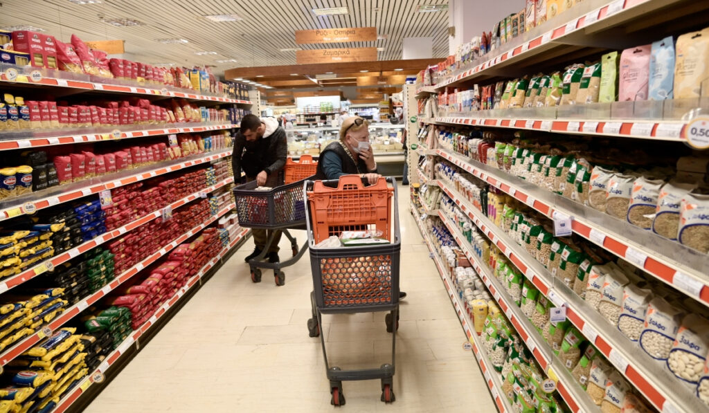 Food Pass: Η παγίδα με τον τραπεζικό λογαριασμό – Πότε πληρώνεται το έκτακτο επίδομα (Παραδείγματα)