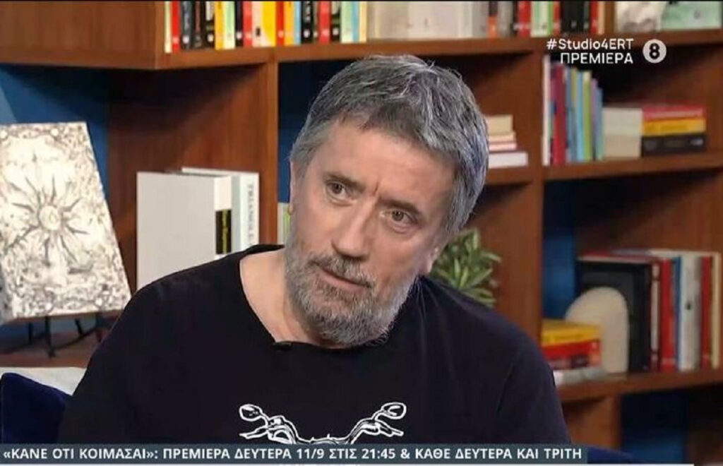 Σπύρος Παπαδόπουλος: Πρώτος ξανά στο Στούντιο 4 πριν την πρεμιέρα του «Κάνε ότι κοιμάσαι ΙΙ»