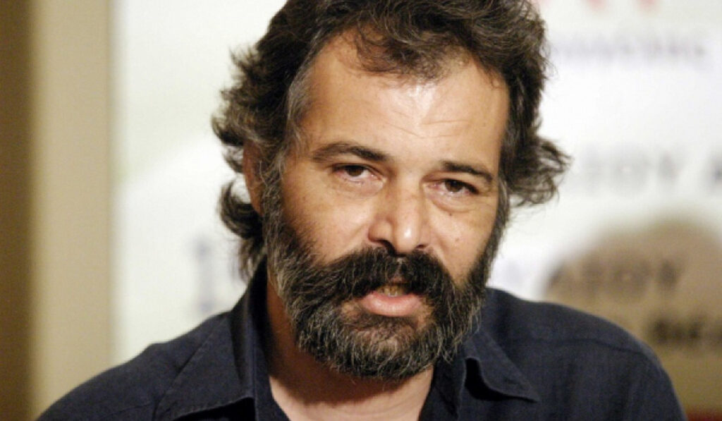 Παντελής Μπουκάλας: Όταν η νεοελληνική ποίηση παίζει μπάλα