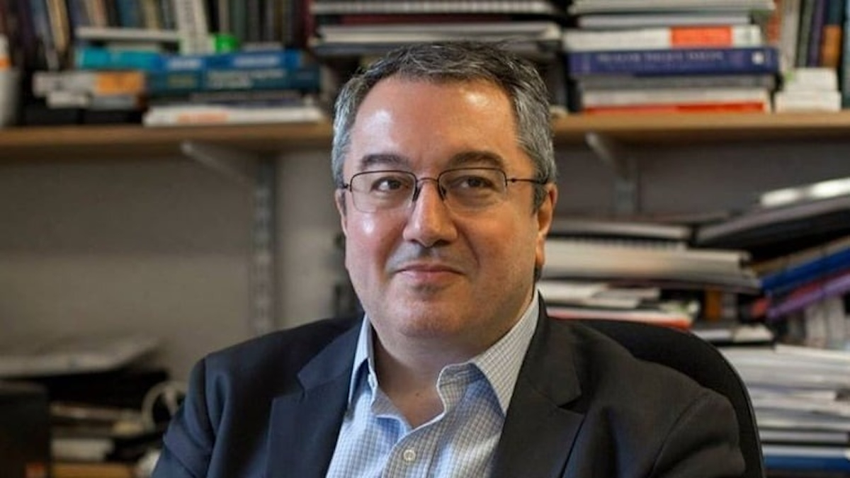Ηλίας Μόσιαλος: «Υπάρχει θέμα και με τις επιλογές διοικητών και με το ΕΣΥ»