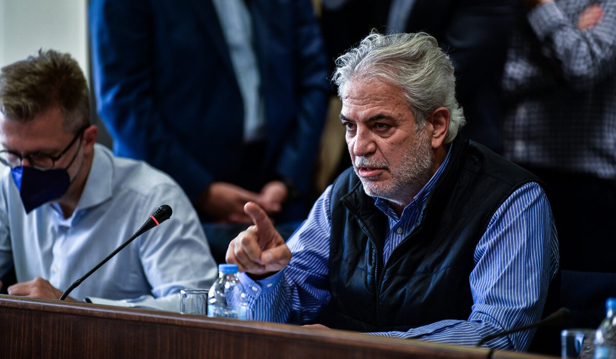 Χαρδαλιάς – Στυλιανίδης: Γιατί δεν μιλούν μεταξύ τους;