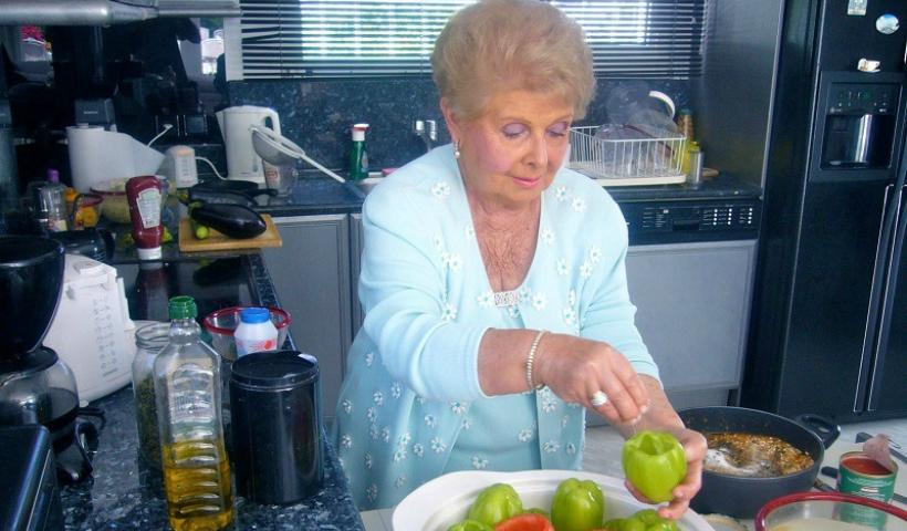 Η… μαγειρίτσα της Βέφας Αλεξιάδου πάει στα δικαστήρια!