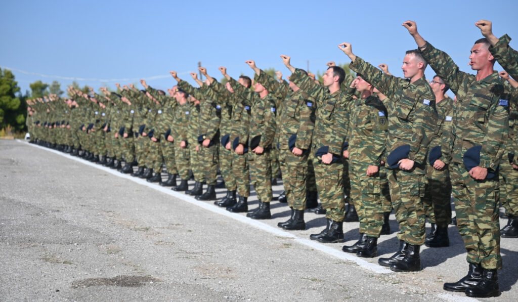 Ποια στρατόπεδα βάζουν «λουκέτο» και ποια συγχωνεύονται μέχρι 31 Δεκεμβρίου – Όλες οι αλλαγές