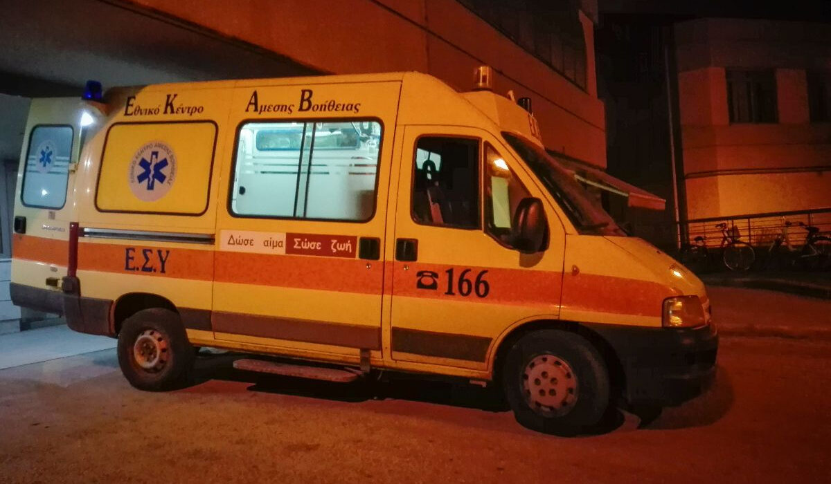 Θεσσαλονίκη: Άνδρας έπεσε από τον 2ο όροφο μετά από καυγά με τη σύζυγό του