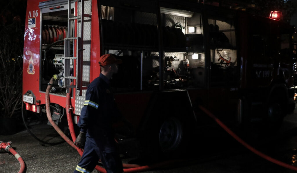 Σε εξέλιξη φωτιά στην Καστοριά – Οριοθετημένες σε Κοζάνη και Αργολίδα