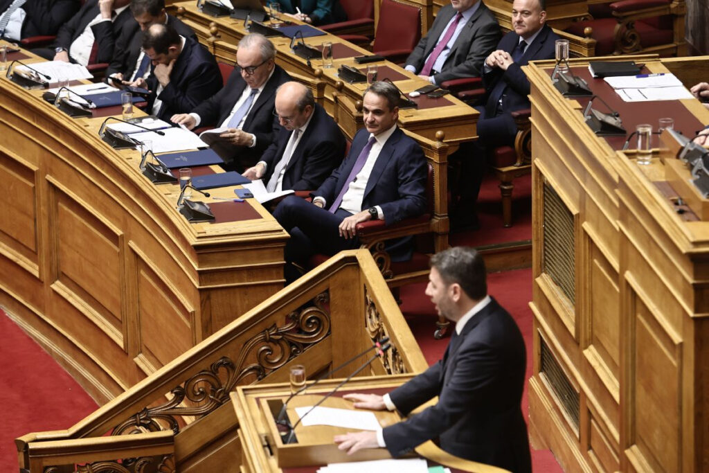 Το πρώτο «κρας τεστ» στη Βουλή Μητσοτάκη – Ανδρουλάκη μετά την επανεκλογή
