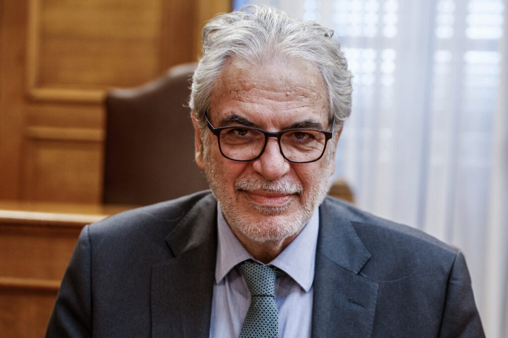 Στις 7 το απόγευμα η ορκωμοσία του νέου υπουργού Ναυτιλίας, Χρήστου Στυλιανίδη