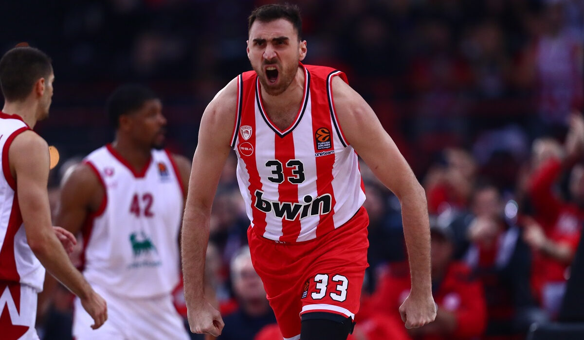 Με το δεξί o Ολυμπιακός στην Euroleague φέτος, νίκησε την Αρμάνι με 79-74