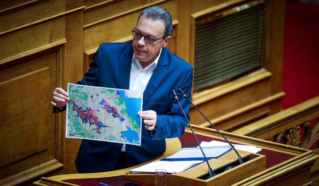 Φάμελλος κατά Μητσοτάκη: Αφήσατε τη χώρα αθωράκιστη απέναντι στην κλιματική αλλαγή