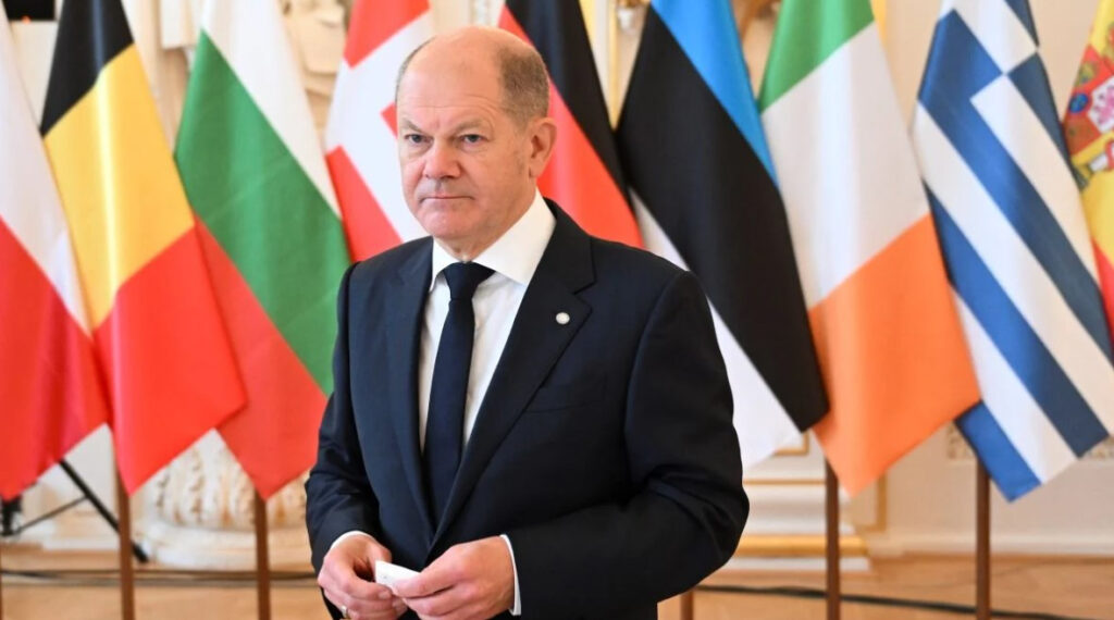 Σολτς: Η Γερμανία δεν θέλει τα όπλα που παρέχονται στην Ουκρανία να χρησιμοποιηθούν για πλήγματα κατά της Ρωσίας