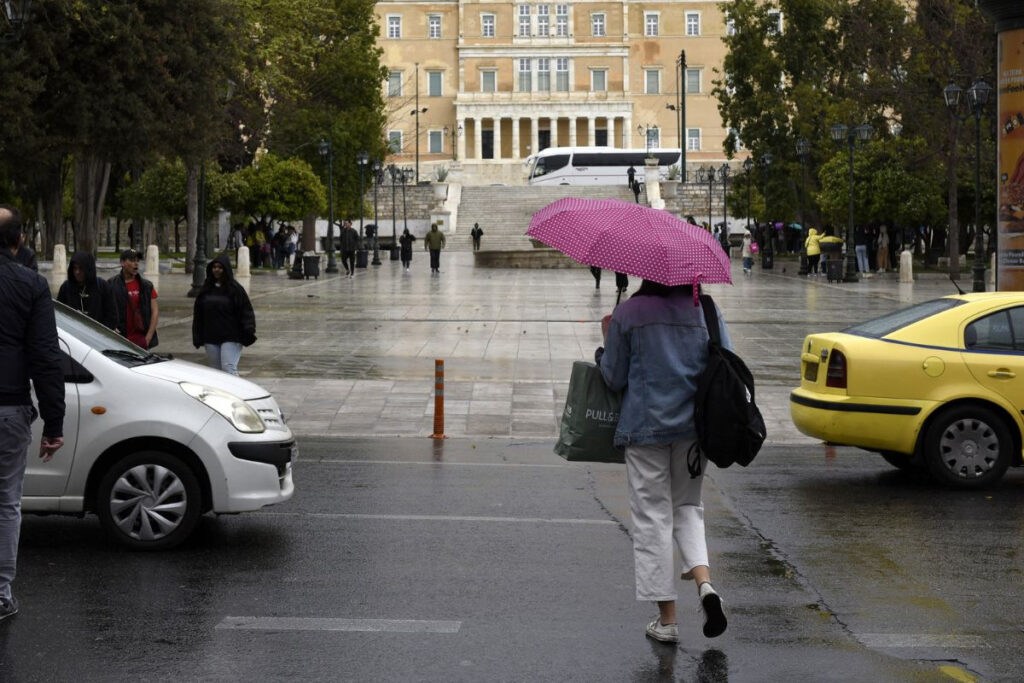 Κακοκαιρία με καταιγίδες: Δύσκολη μέρα σήμερα – Τι θα γίνει στην Αττική (Live πορεία)