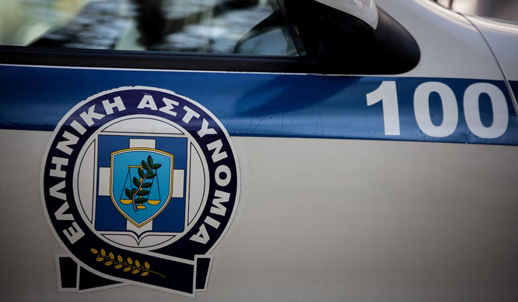 Αγρίνιο: 54χρονος έστειλε στο νοσοκομείο τη σύζυγό του μετά από ξυλοδαρμό μπροστά στη 12χρονη κόρη τους