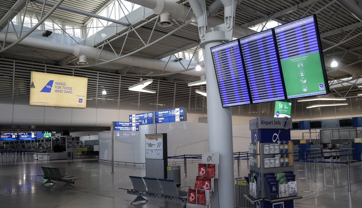 Νέα μέτρα και για εμβολιασμένους Ρώσους τουρίστες