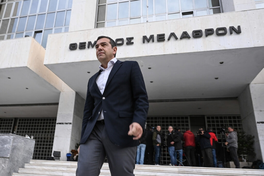 Πηγές ΣΥΡΙΖΑ για υποκλοπές: Ζητούν από την ΕΥΠ αποδείξεις για την ενοχή της