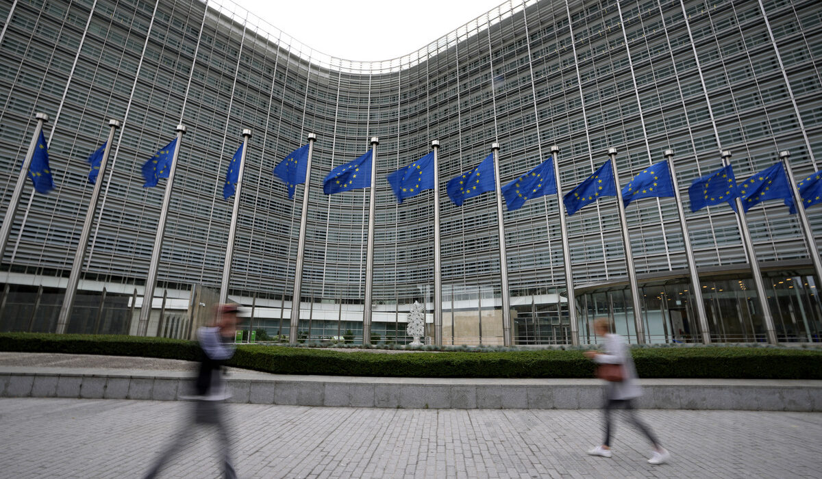 Γιατί η Ευρώπη δεν είναι έτοιμη για τον οικονομικό πόλεμο με την Αμερική του Τραμπ – Ανάλυση Politico