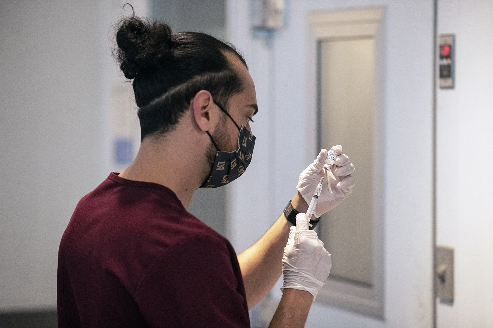 ΗΠΑ: Έρχονται δωρεάν εμβολιασμοί στο μετρό της Νέας Υόρκης