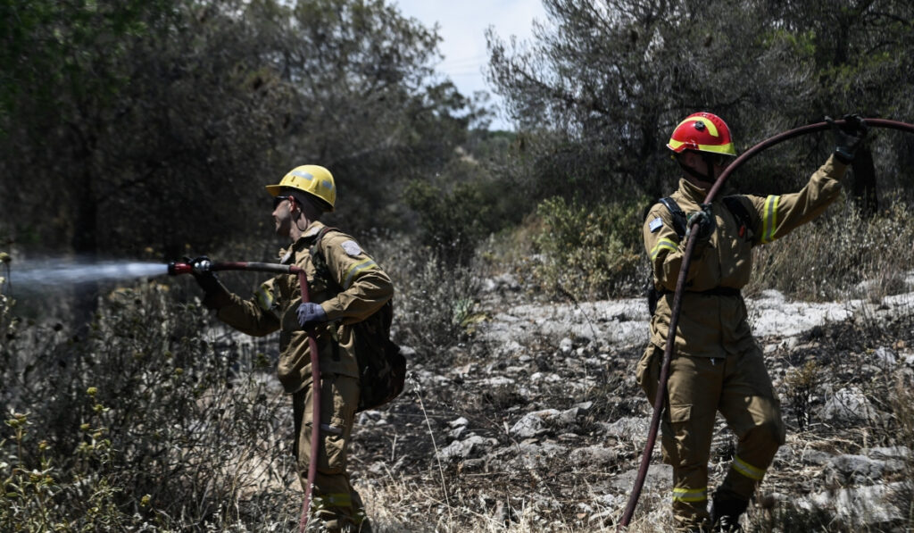 Υπό έλεγχο οι φωτιές σε Λυνίσταινα και Αγία Κυριακή στην Ηλεία