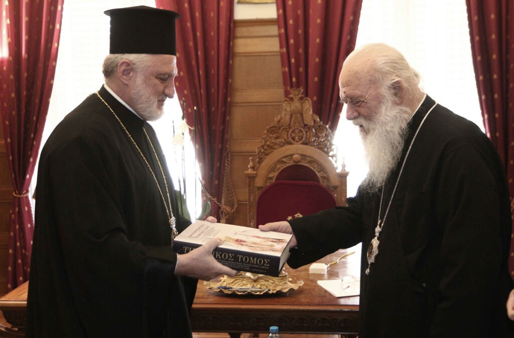 Συνάντηση Ιερώνυμου – Ελπιδοφόρου την Πέμπτη