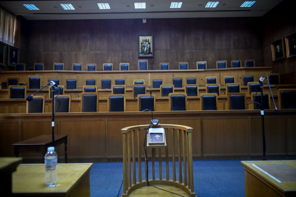 Ένωση Δικαστών και Εισαγγελέων: Νέες «βολές» κατά της Ευρωπαίας Εισαγγελέα – Ανακοίνωση στην κυβερνητική γραμμή