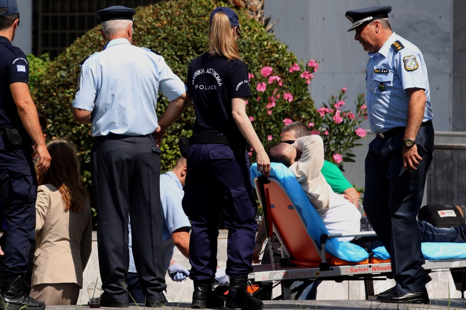 Διεκόπη η δίκη της Χρυσής Αυγής – Κατέρρευσε ο κατηγορούμενος Γ. Πατέλης