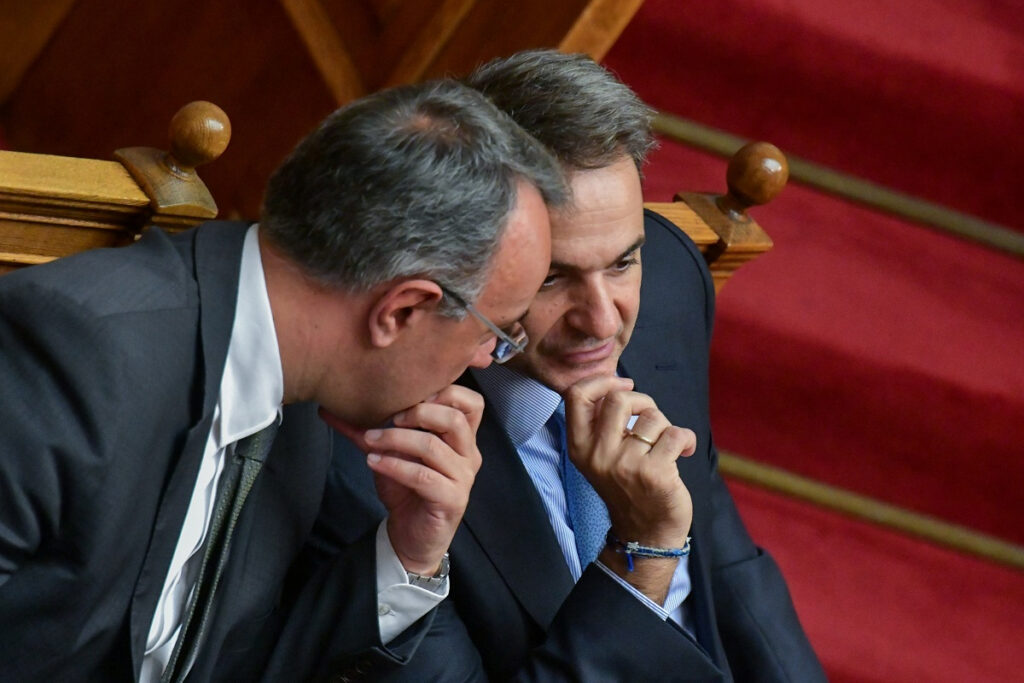 Κρυφό «δώρο» στους εφοπλιστές – Μείωση στο 5% της φορολογίας των μερισμάτων
