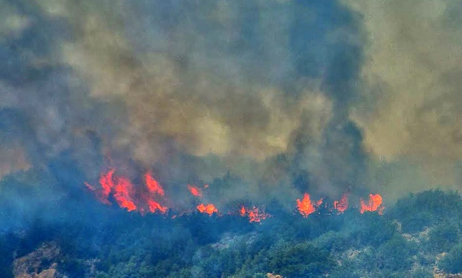 Φωτιά στον Άγιο Ανδρέα Ζούμπερι