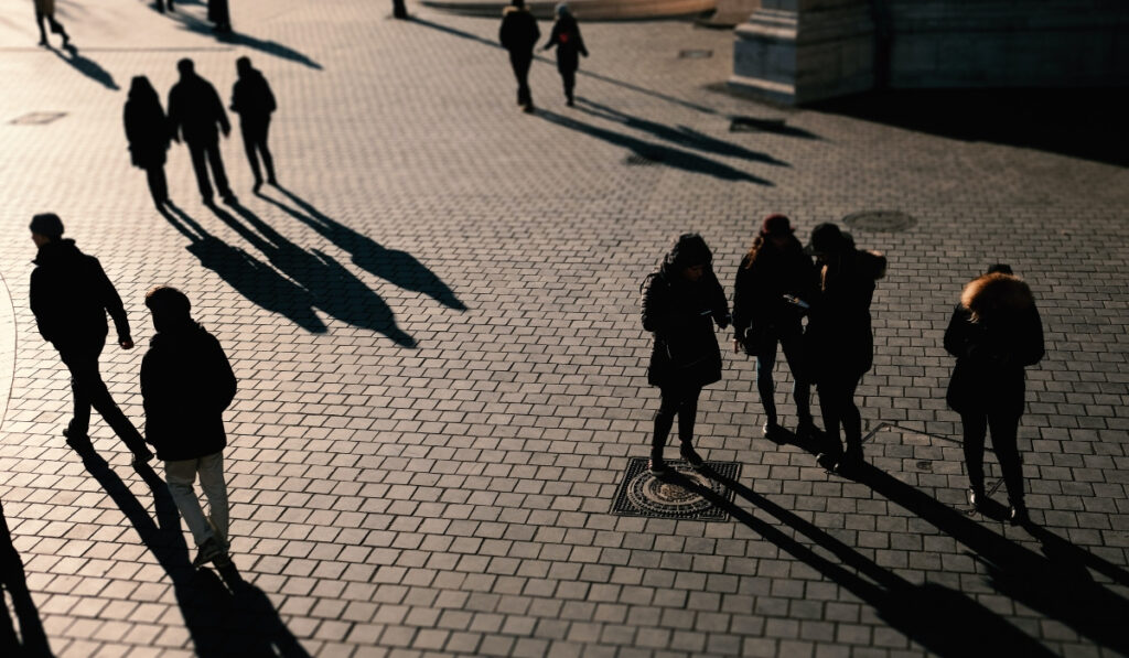 Η Ευρώπη βγαίνει από την… πρίζα: «9,5 εκατ. εργαζόμενοι δεν μπορούν να πληρώσουν λογαριασμούς»