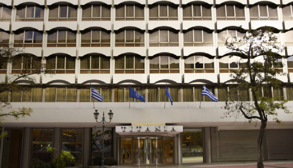 Άλλαξε χέρια το ιστορικό ξενοδοχείο «Τιτάνια» – Ποιοι είναι οι νέοι ιδιοκτήτες