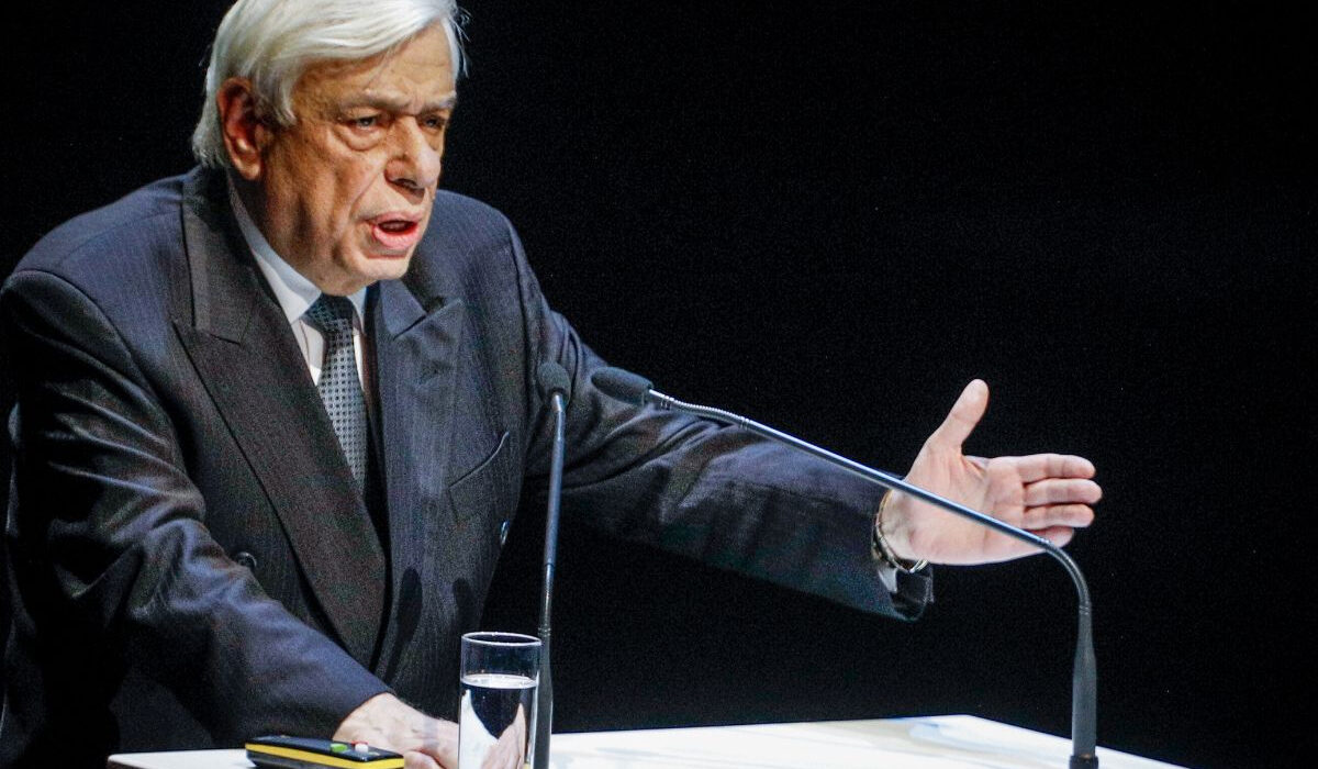 Τα μηνύματα του Προκόπη με την ομιλία του στην Ακαδημία Αθηνών