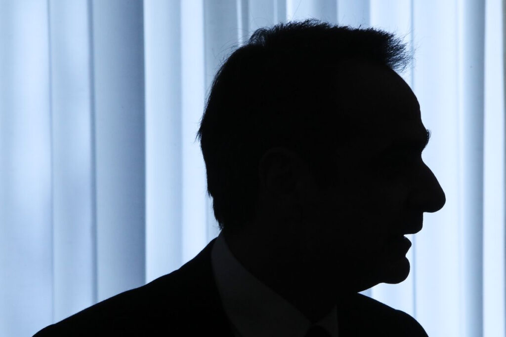 Επιχείρηση «κάλυψη – απόκρυψη» από Μητσοτάκη μπροστά στις αποκαλύψεις για το φιάσκο στη Ν. Φιλαδέλφεια