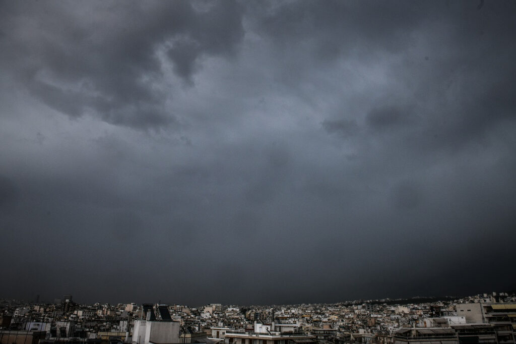Συναγερμός για την κακοκαιρία Άριελ: Ενεργοποιείται το 112 – Έκτακτη σύσκεψη με μετεωρολόγους