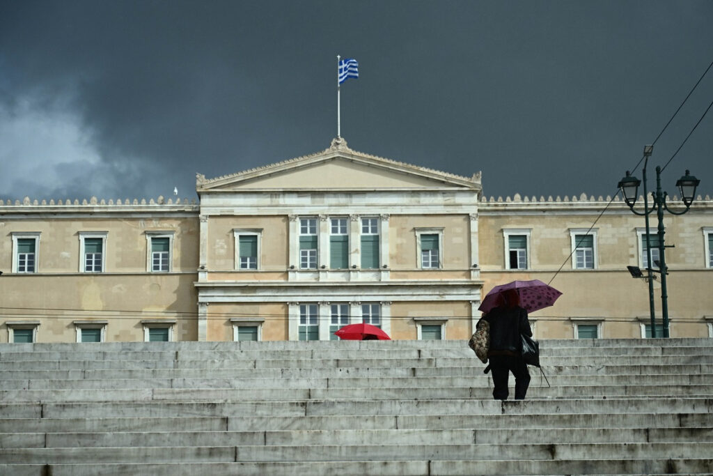 Έκτακτο δελτίο καιρού από την ΕΜΥ: Πότε χτυπά την Αττική η κακοκαιρία